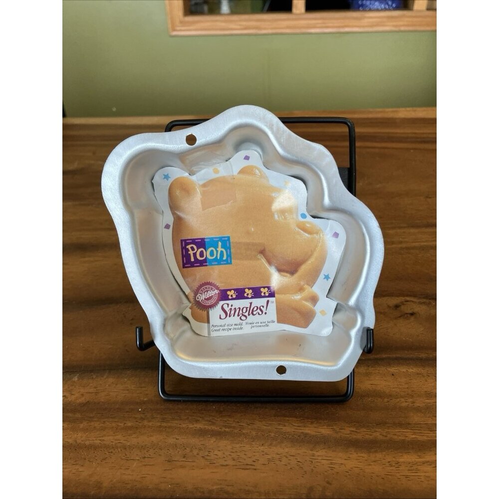 Wilton Winnie The Pooh Single Mini Personal Cake Pan